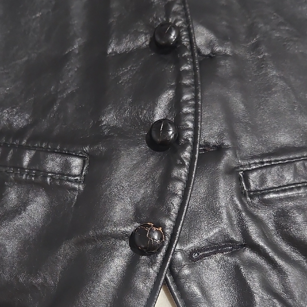 Vintage 70's Berman Buckman Black Leather Vest w Buttons Size 44 Made in USA - Picture 3 of 6